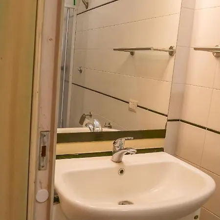 Adorabile: A 5 Min Dalla Spiaggia Apartment Calasetta